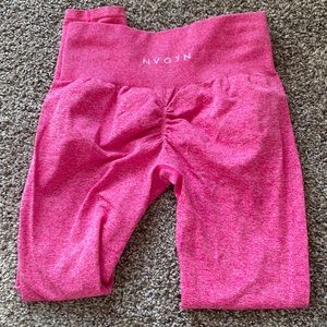 Like new NVGTN scrunch bottom worn maybe twice